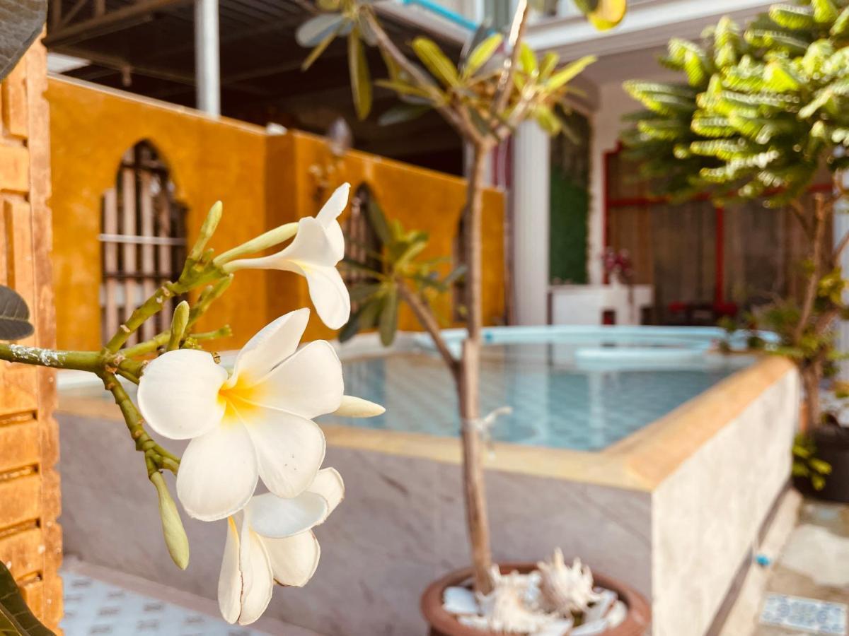 Mandala Beach Villa Jomtiean Джомтьен Экстерьер фото